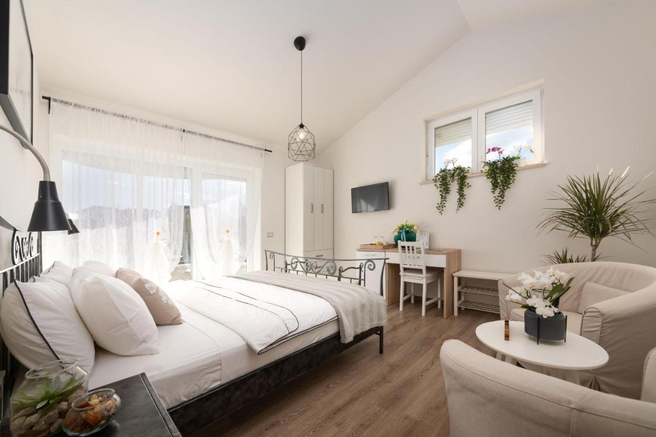 Rooms Karolina Фунтана Екстер'єр фото