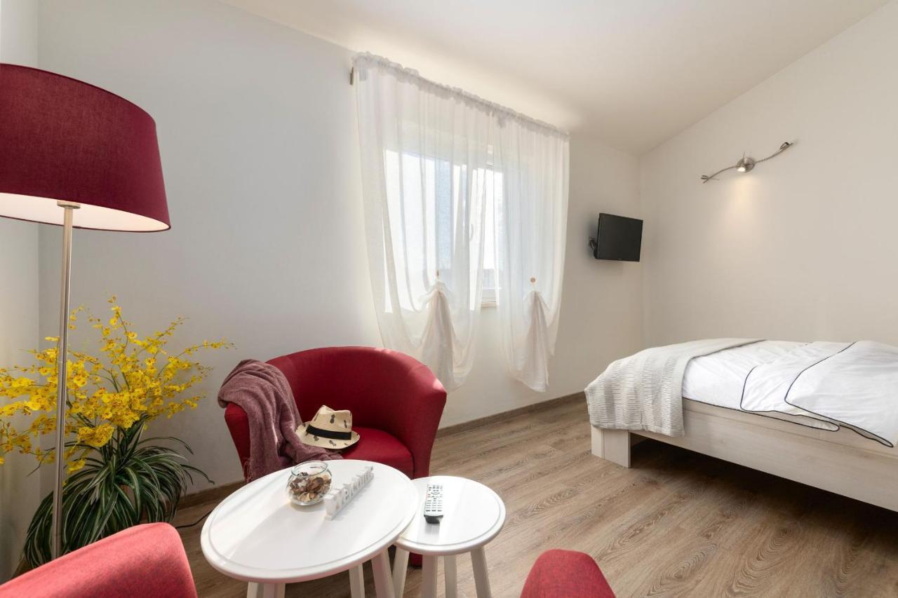 Rooms Karolina Фунтана Екстер'єр фото